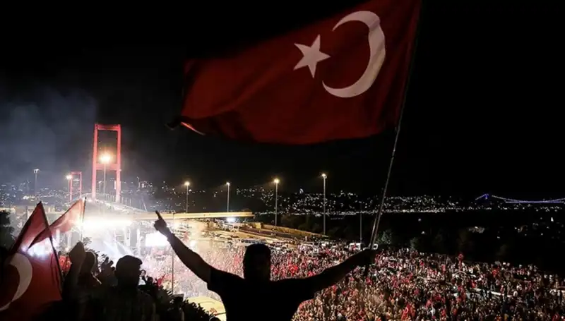 15 Temmuz’un Anısı: "En Uzun Gece" İle Külliye’de Unutulmaz Bir Temsil