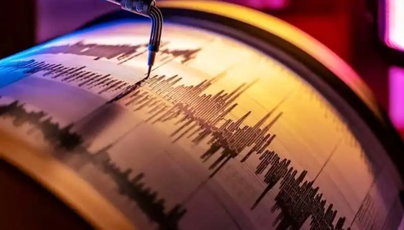 Kütahya'da 3,5 Büyüklüğünde Deprem: Kentte Kısa Bir Panik Yaşandı