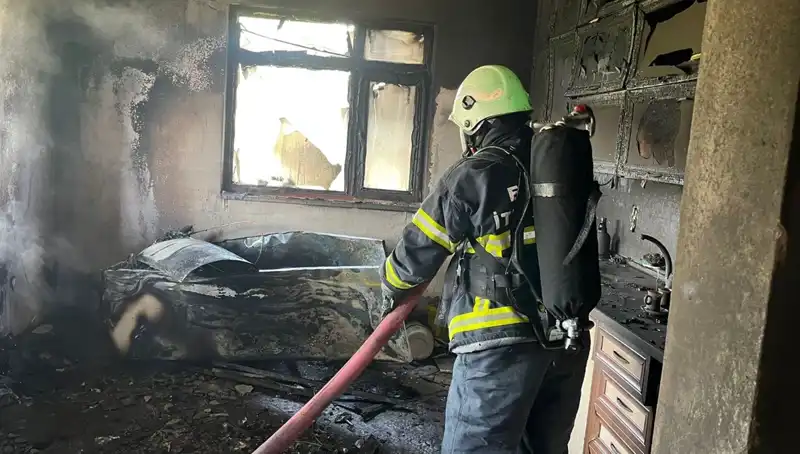 Mutfakta Çıkan Yangın, Evi Kül Tüm Külle Kapladı