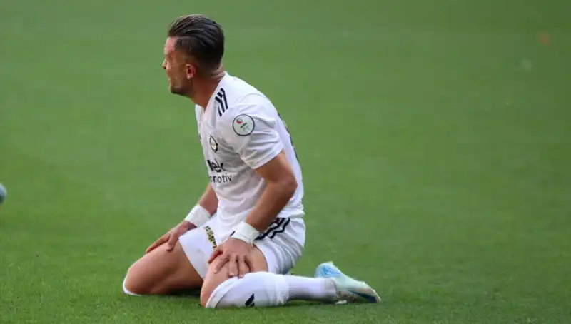 Futbolda Puan Silme Cezası: Kulüpler Neden Haciz ve İcralık Durumda?
