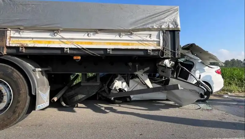 Sakarya'da Feci Kaza: Genç Yaşta Hayatını Kaybeden Birey, Olayın Ayrıntıları Şok Etti!