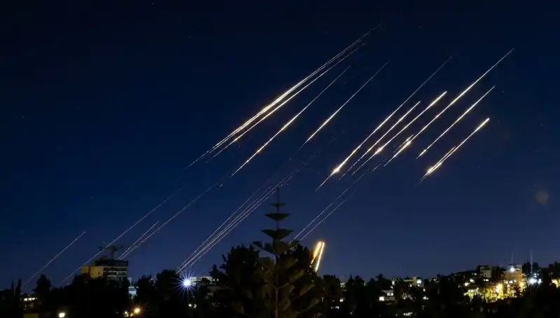 İran ile İsrail Arasındaki Gerginlik, Fidan ve Lavrov Tarafından Masaya Yatırıldı