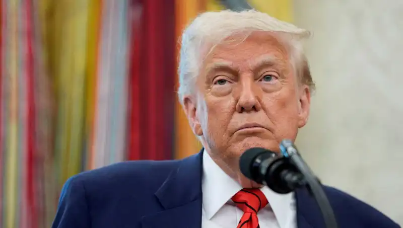 Trump, G7 Zirvesini Beklenmedik Şekilde Terk Etti: Beyaz Saray'da Kritik Toplantı