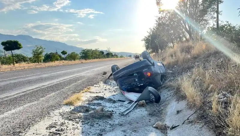 Adıyaman'da Feci Kaza: Otomobil Takla Atarak Sondan Birinci Oldu