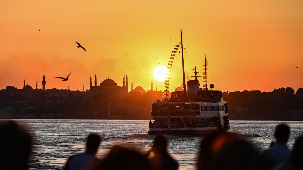 Türkiye'nin turizm geliri rekor seviyeye ulaştı