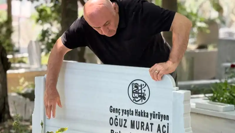 Aci Ailesinin Duygusal Babalar Günü: Unutulmaz Anılar ve Duygusal Yollar