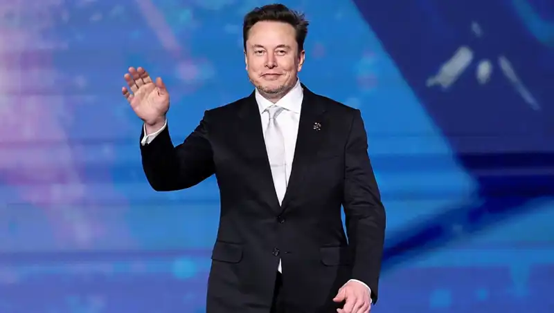 Tesla'nın Yeni "Canavarı" Piyasaya Sürüldü: Elektrikli Araçların Geleceği mi?