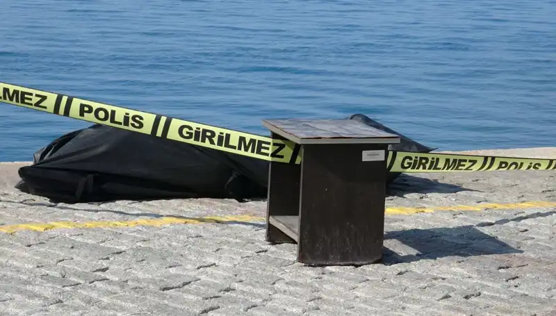 Falezler Arasında Bulunan Erkek Cesedi, Korku Dolu Bir Gizem Mi Doğuracak?
