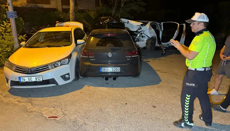 Alkollü Sürücünün Demir Hırsızı: Sokağı Karışıklığa Sürükledi