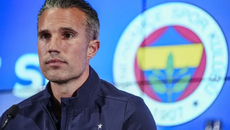 Robin van Persie, Fenerbahçe’nin Tur Şansını Yüzdeyle Değerlendirdi