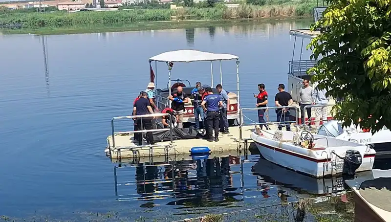 Fırat Nehri'nde Gizemli Bir Erkek Cesedi Bulundu: Olayın Perde Arkası Ne?