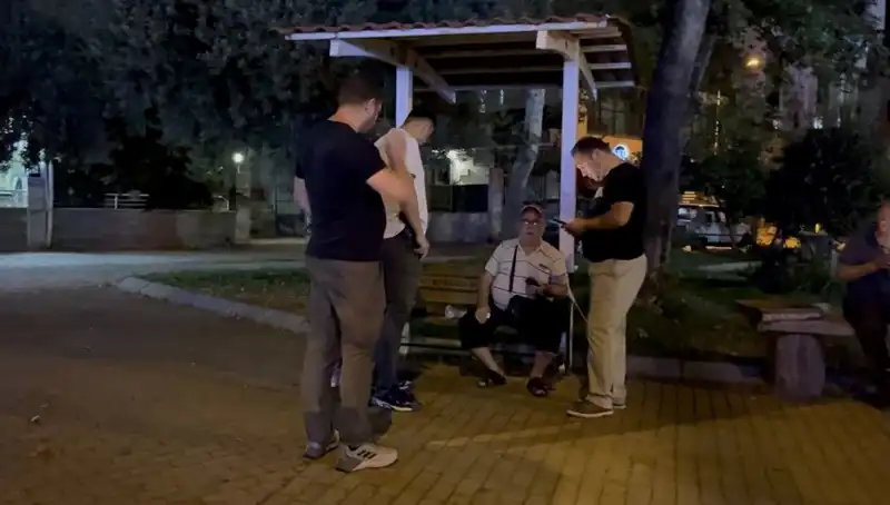 Kısmı Görme Kaybı Olan Adamın Telefonu Çalındı: Şoke Edici Olay!