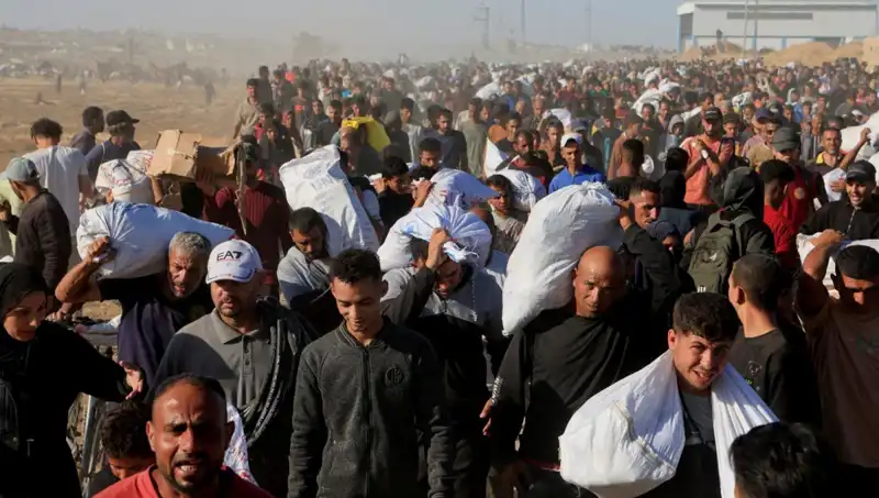 İsrail Ordusu Han Yunus'u Kuşatıyor: Stratejik 15 Kilometrelik Koridor Açıldı