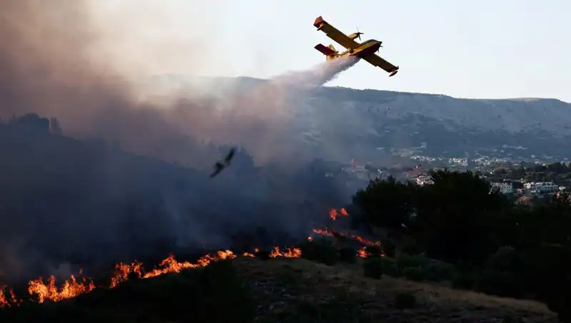 Sakız Adası'nda Dev Yangın Kontrol Altına Alındı, Rahat Bir Nefes Alındı!