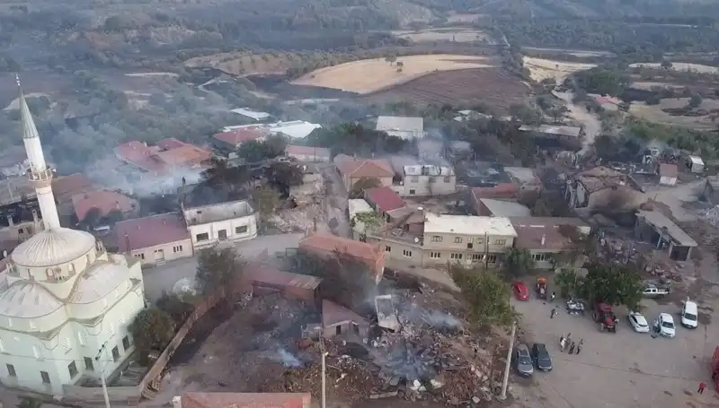 Çanakkale’de Korkutan Orman Yangını: Havadan Görüntülerle Ortaya Çıktı